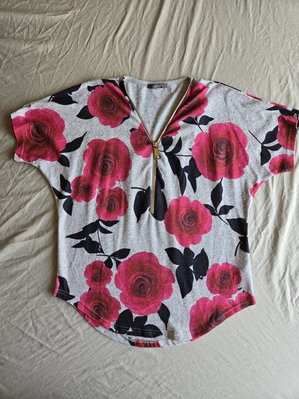 Suzy Shier Pink Rose Floral Zip-Front Short Sleeve Top - Size S